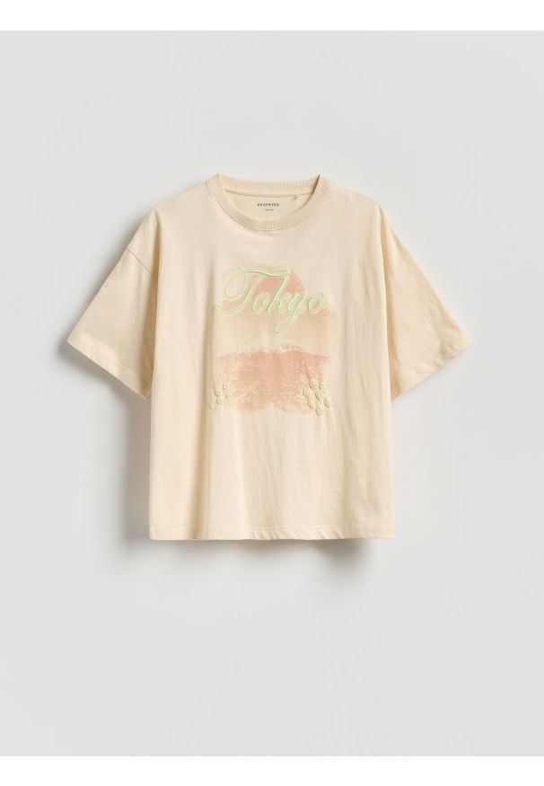 Reserved - Luźny t-shirt z nadrukiem - kremowy. Kolor: kremowy. Materiał: bawełna. Wzór: nadruk