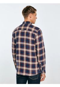 Big-Star - Koszula męska flanelowa w kratę granatowa Flaneno 403. Okazja: na co dzień. Kolor: niebieski. Materiał: tkanina. Długość rękawa: długi rękaw. Długość: długie. Wzór: kratka. Styl: klasyczny, casual