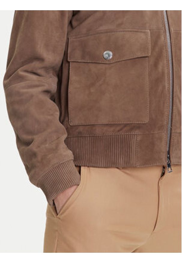 Michael Kors Kurtka skórzana CT5801E4R4 Brązowy Regular Fit. Kolor: brązowy. Materiał: skóra