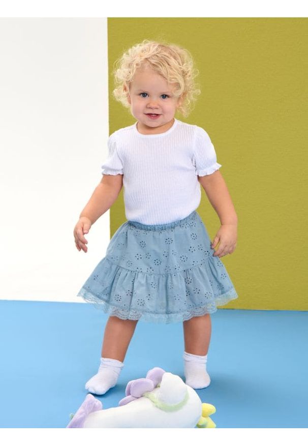 Sinsay - Ażurowa spódnica z ozdobną koronką - błękitny. Kolor: niebieski. Materiał: koronka. Wzór: ażurowy, koronka