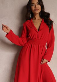 Renee - Czerwona Koszulowa Sukienka Midi z Gumką w Pasie Natelin. Kolor: czerwony. Typ sukienki: koszulowe. Styl: elegancki. Długość: midi #5