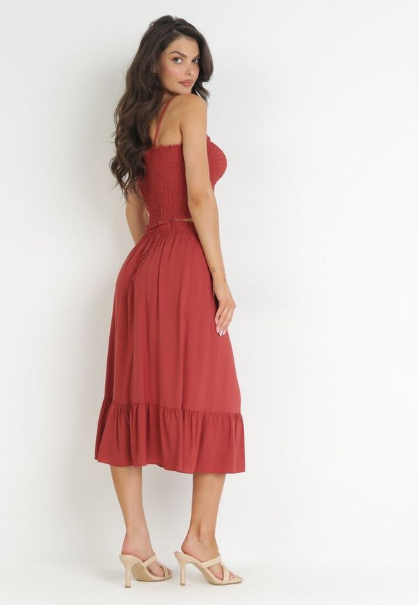 Born2be - Czerwony 2-częściowy Komplet Top i Spódnica Midi z Bawełny Alrema. Kolor: czerwony. Materiał: bawełna