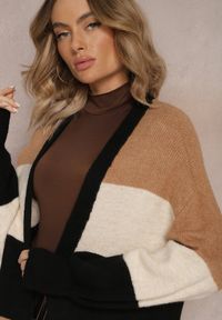 Renee - Brązowy Luźny Kardigan Niezapinany w Paski Blikoze. Kolor: brązowy. Materiał: dzianina. Długość rękawa: długi rękaw. Długość: długie. Wzór: paski