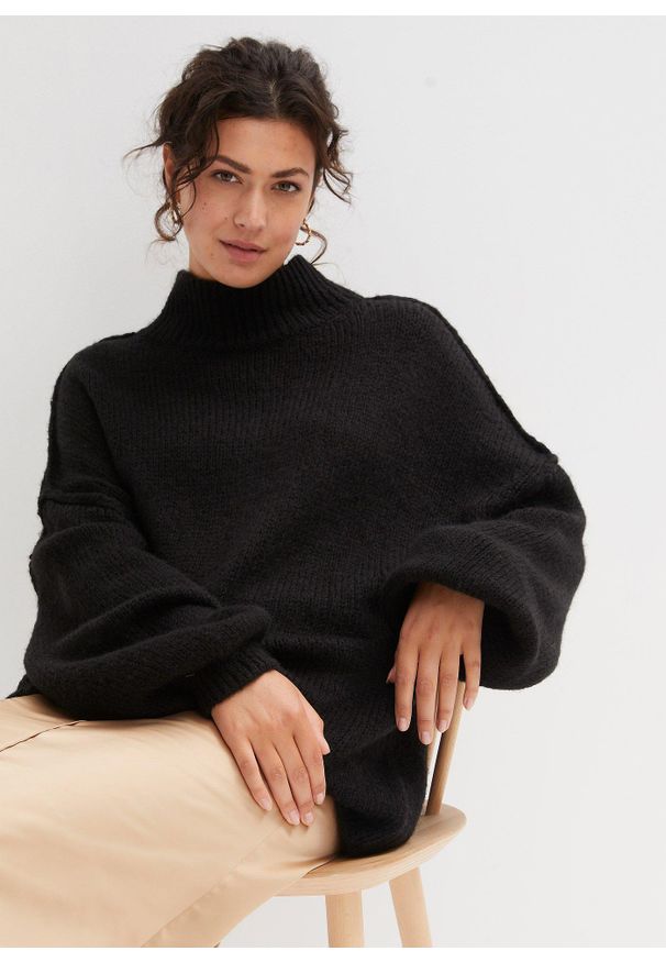 bonprix - Sweter z grubej dzianiny. Typ kołnierza: kołnierzyk stójkowy. Kolor: czarny. Materiał: dzianina. Wzór: ze splotem