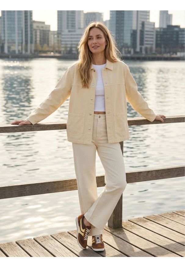 Sinsay - Jeansowa krótka katana - kremowy. Kolor: kremowy. Materiał: jeans. Długość: krótkie