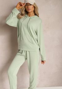 Renee - Jasnozielony Klasyczny Komplet Dresowy z Bluzą Kangurką i Spodniami Typu Jogger Salevia. Kolor: zielony. Materiał: dresówka #4