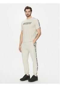 Guess Spodnie dresowe Z2YB19 K6ZS1 Écru Regular Fit. Materiał: bawełna #3