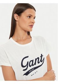 GANT - Gant T-Shirt Script Graphic 4200482 Biały Regular Fit. Kolor: biały. Materiał: bawełna #3