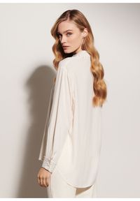 Ochnik - Kremowa koszula damska z cekinami. Kolor: beżowy. Materiał: wiskoza. Długość: długie #3