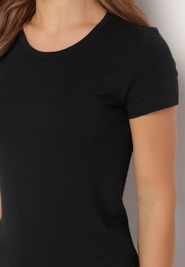 Born2be - Czarny Bawełniany T-shirt Koszulka z Krótkim Rękawem Wemina. Okazja: na spotkanie biznesowe. Kolor: czarny. Materiał: bawełna. Długość rękawa: krótki rękaw. Długość: krótkie. Styl: biznesowy