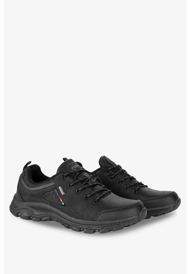 Badoxx - Czarne buty trekkingowe sznurowane badoxx mxc8387-g. Kolor: czarny, wielokolorowy, szary