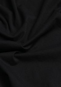 Renee - Czarny Bawełniany T-shirt o Kroju Oversize Neduna. Okazja: na co dzień. Kolor: czarny. Materiał: bawełna. Styl: elegancki, casual #5