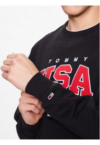 Tommy Jeans Bluza Boxy Modern DM0DM16362 Czarny Regular Fit. Kolor: czarny. Materiał: bawełna #5