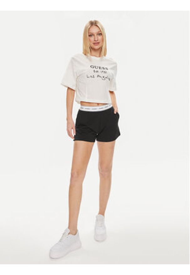 Guess Szorty piżamowe O4GD02 KBS91 Czarny Loose Fit. Kolor: czarny. Materiał: bawełna