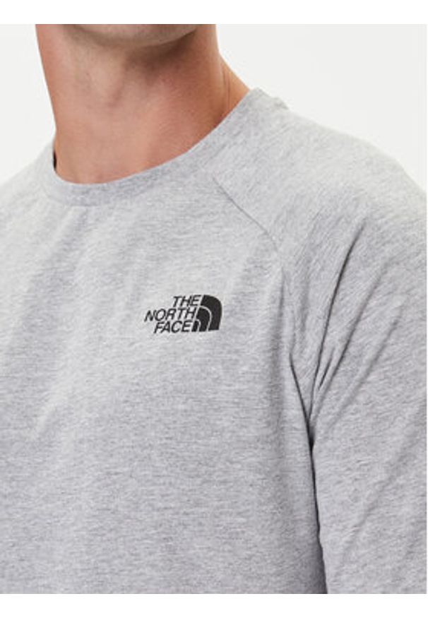 The North Face T-Shirt NF0A87NU Szary Regular Fit. Kolor: szary. Materiał: bawełna