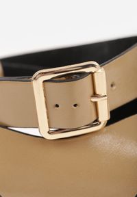 Born2be - Ciemnobeżowe Sandały Typu Japonki z Metaliczną Ozdobą Meledra. Okazja: na co dzień. Zapięcie: sprzączka. Kolor: beżowy. Materiał: jeans. Wzór: aplikacja. Sezon: lato. Styl: casual, elegancki, klasyczny #3