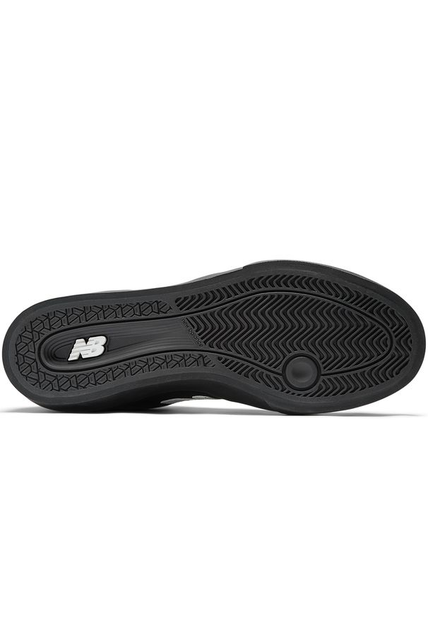 Buty męskie New Balance Numeric NM272BWD – czarne. Kolor: czarny. Materiał: zamsz, dresówka. Szerokość cholewki: normalna. Sport: skateboard