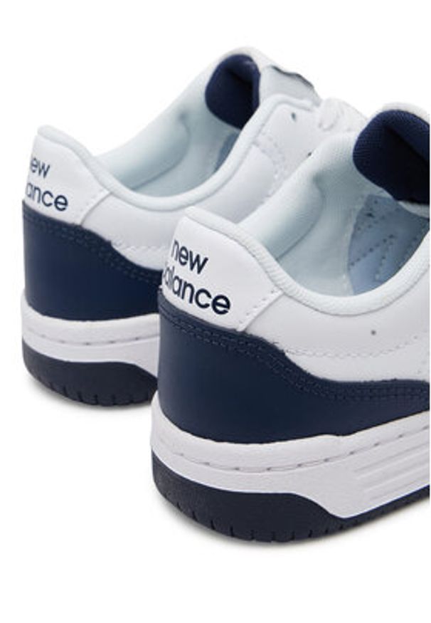 New Balance Sneakersy GSB80WB Biały. Kolor: biały. Materiał: skóra
