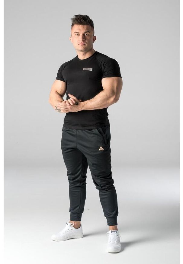DEADLIFT - T-shirt męski slim fit na siłownię Deadlift METALLIC BOX. Kolor: czarny. Sport: fitness