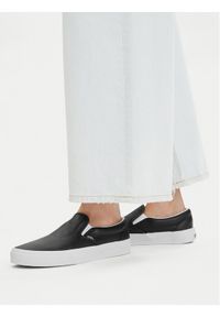 Vans Tenisówki Classic Slip-On VN000EACBPB1 Czarny. Zapięcie: bez zapięcia. Kolor: czarny. Materiał: skóra #1