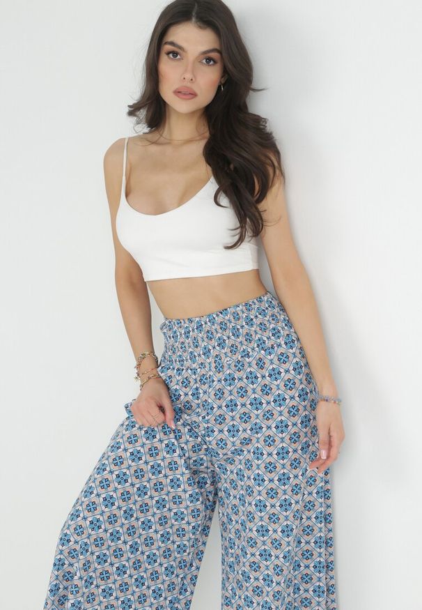 Born2be - Jasnoniebieskie Wiskozowe Spodnie z Cienkimi Gumkami w Pasie i Wysokim Stanem Isalena. Stan: podwyższony. Kolor: niebieski. Materiał: wiskoza. Sezon: wiosna, lato