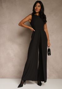 Renee - Czarny Taliowany Kombinezon Ozdobiony Zakładkami Berinola. Okazja: na imprezę. Kolor: czarny. Wzór: aplikacja. Styl: elegancki #2