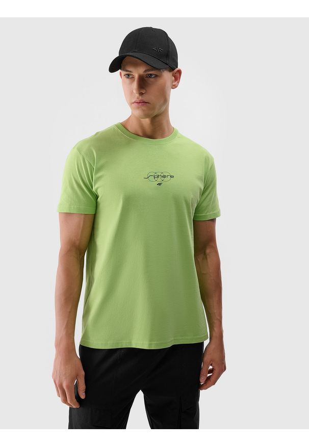 4f - 4F T-shirt regular z nadrukiem męski - zielony XXL. Okazja: na co dzień. Kolor: zielony. Materiał: dzianina, jersey, bawełna. Długość rękawa: krótki rękaw. Długość: krótkie. Wzór: nadruk. Styl: sportowy, klasyczny, casual