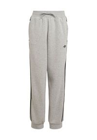 Adidas - adidas Spodnie dresowe 3-Stripes JW1090 Szary Loose Fit. Kolor: szary. Materiał: syntetyk #8