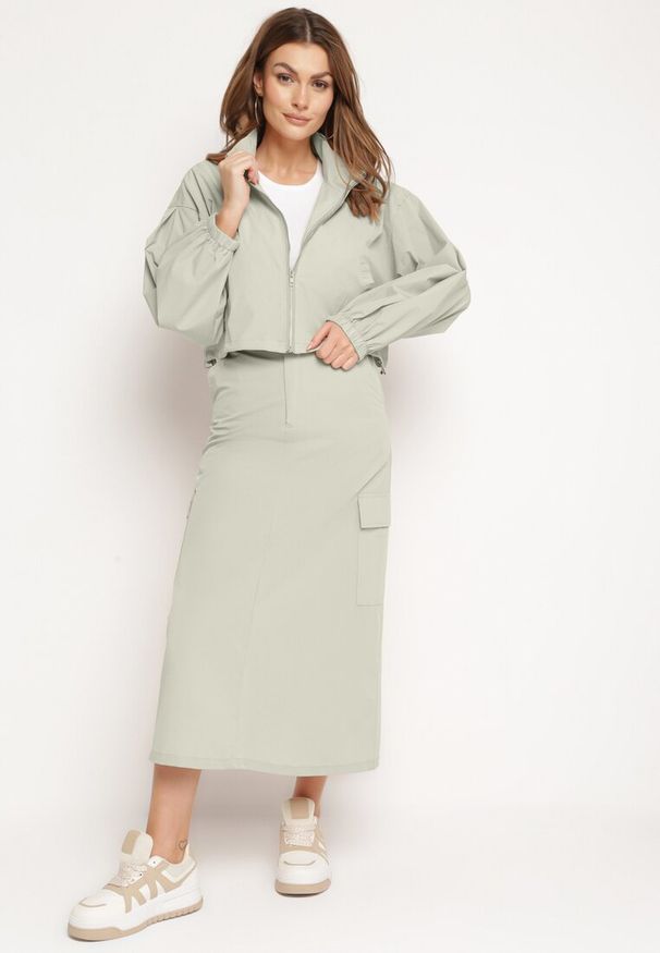 Born2be - Miętowy Komplet Casualowy Bluza z Suwakiem i Stójką oraz Spódnica z Kieszeniami Hettora. Kolor: miętowy