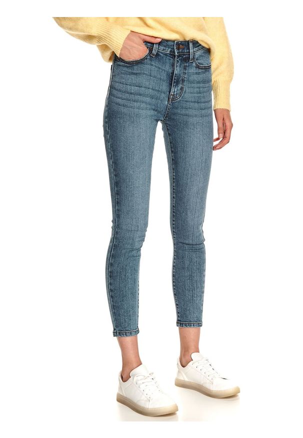 TOP SECRET - Jeansowe rurki damskie. Kolor: niebieski. Materiał: jeans. Sezon: zima