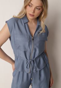 Born2be - Niebieski Wiskozowy Komplet w Stylu Safari Spodnie i Bluzka na Suwak z Wiązaniem Iphisei. Kolor: niebieski. Materiał: wiskoza #8