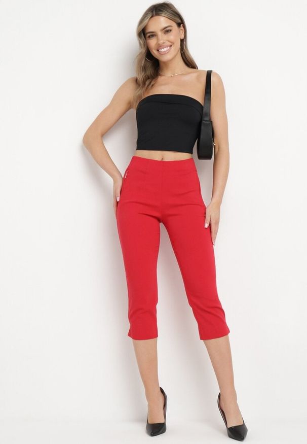 Born2be - Czerwone Spodnie o Długości 3/4 z Elastyczną Gumką w Pasie i Wiązaniem Cidasara. Kolor: czerwony