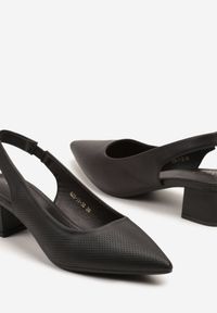 Born2be - Czarne Sandały Slingback Vices na Słupku Zdobione Perforacją Telanisia. Okazja: na co dzień. Nosek buta: szpiczasty. Kolor: czarny. Materiał: jeans. Wzór: aplikacja. Obcas: na słupku. Styl: casual, elegancki #4