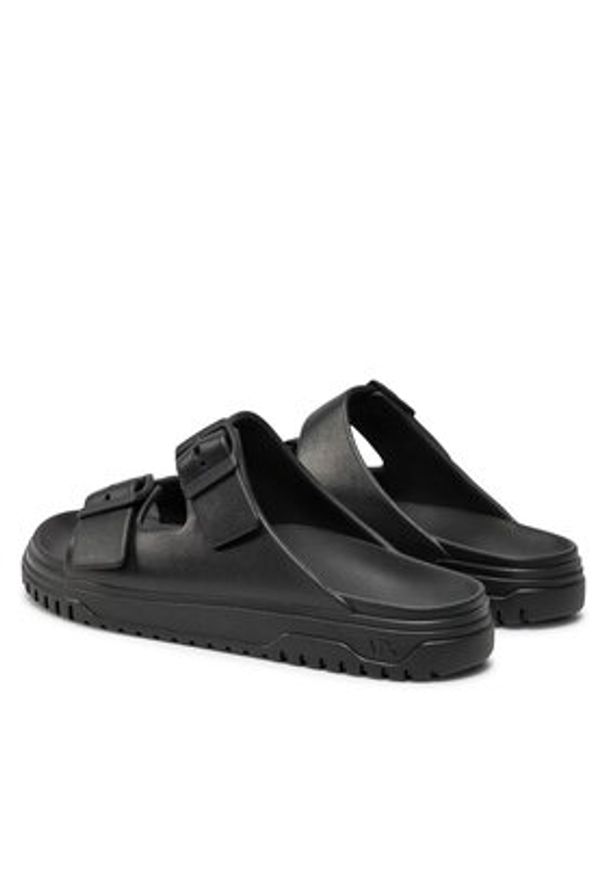 Armani Exchange Klapki XDP043 XV821 00002 Czarny. Kolor: czarny. Materiał: skóra