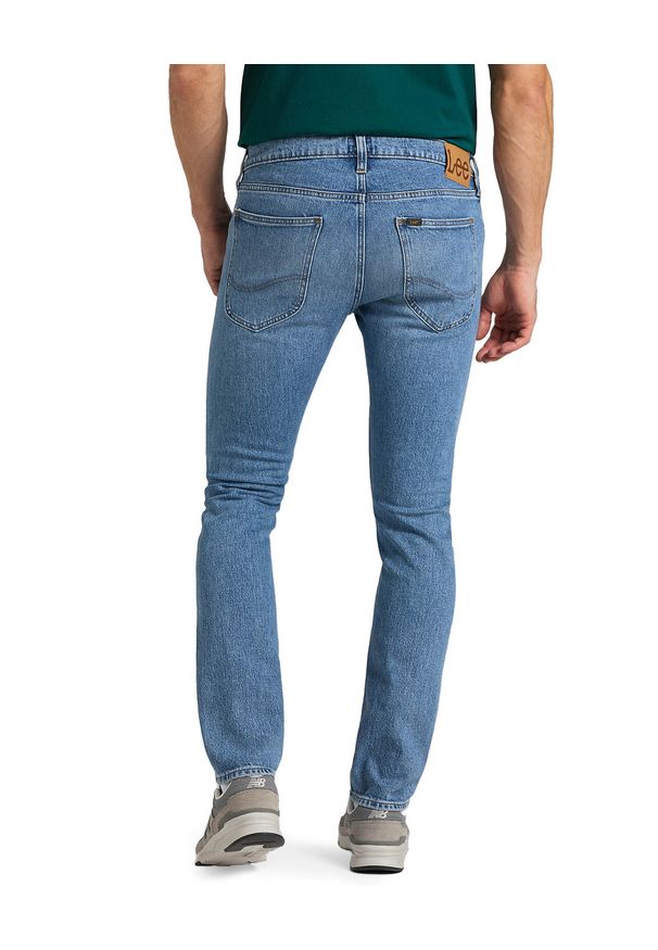 Lee - LEE LUKE MĘSKIE SPODNIE JEANSOWE MIST INDIGO L719MWLU. Okazja: na randkę, na spotkanie biznesowe, na co dzień. Styl: sportowy, casual, biznesowy