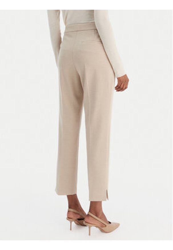 BOSS Spodnie materiałowe Tapria 50555740 Beżowy Slim Fit. Kolor: beżowy. Materiał: syntetyk