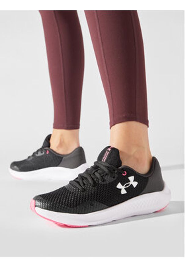 Under Armour Buty do biegania Ua Charged Pursuit 3 3025011-001 Czarny. Kolor: czarny. Materiał: materiał