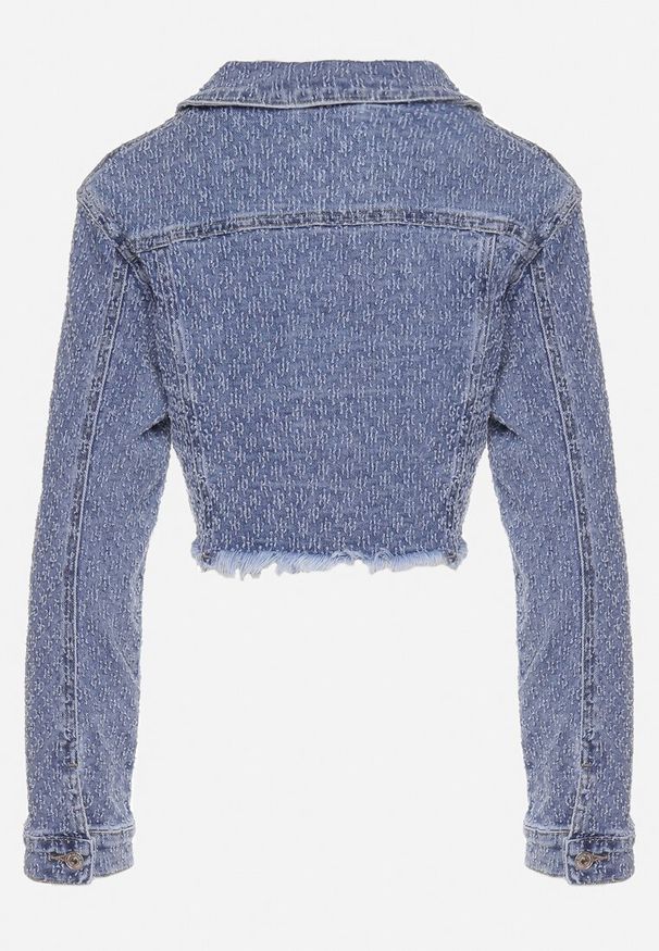 Born2be - Granatowa Jeansowa Kurtka o Krótkim Kroju z Metalowymi Guzikami i Kieszeniami Enipiria. Okazja: na co dzień. Kolor: niebieski. Materiał: jeans. Długość: krótkie. Wzór: aplikacja. Styl: casual