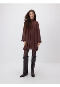 Reserved - Szyfonowa sukienka mini - ciemnobrązowy. Kolor: brązowy. Materiał: szyfon. Długość: mini #1
