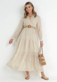 Born2be - Jasnobeżowa Sukienka z Kopertowym Dekoltem i Plecionym Paskiem Dirmi. Kolor: beżowy. Materiał: materiał. Typ sukienki: kopertowe #1