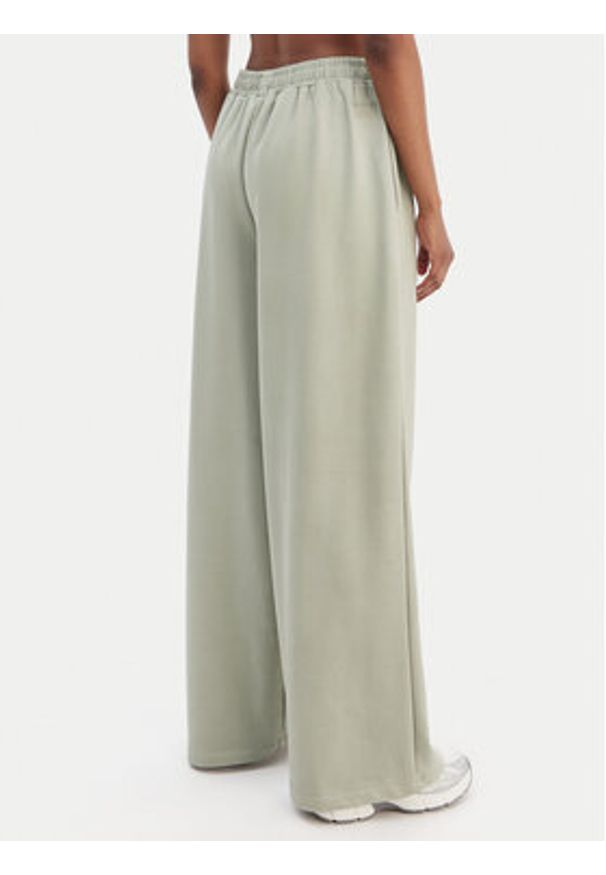 Reebok Spodnie dresowe Reebok x Ewa Chodakowska RK25624CCW Zielony Wide Leg. Kolor: zielony. Materiał: syntetyk, bawełna