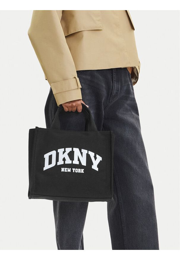 DKNY Torebka Hadlee R41AOR57 Czarny. Kolor: czarny