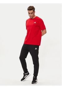 Adidas - adidas T-Shirt Essentials Single Jersey Embroidered Small Logo T-Shirt IC9290 Czerwony Regular Fit. Kolor: czerwony. Materiał: bawełna #4