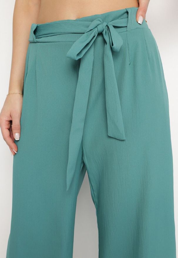 Born2be - Miętowe Spodnie Szerokie z Wiązaniem w Pasie Paper Bag Tisallas. Kolor: miętowy. Styl: elegancki