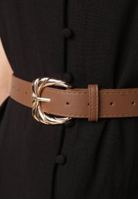 Born2be - Czarna Taliowana Sukienka z Bawełną i Wiskozą Ozdobiona Paskiem Luven. Okazja: na co dzień. Kolor: czarny. Materiał: wiskoza, bawełna. Wzór: aplikacja. Typ sukienki: proste. Styl: casual, elegancki #4