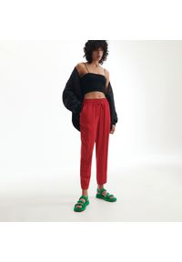 Reserved - Spodnie z wiskozy - Czerwony. Kolor: czerwony. Materiał: wiskoza #1