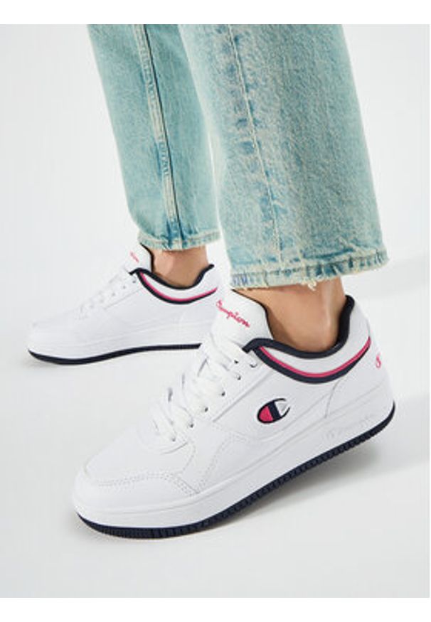 Champion Sneakersy Rebound Low Low Cut Shoe S11469-CHA-WW011 Biały. Kolor: biały. Materiał: skóra