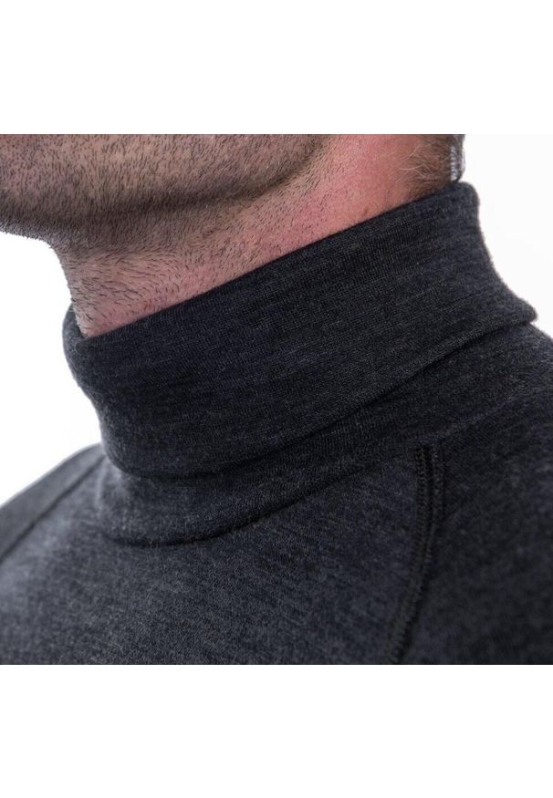 SENSOR - Męska koszulka z długim rękawem Baselayer Merino Bold Outdoor Roll Neck. Kolor: szary. Materiał: dzianina, prążkowany, wełna. Długość rękawa: długi rękaw. Długość: długie. Sport: outdoor