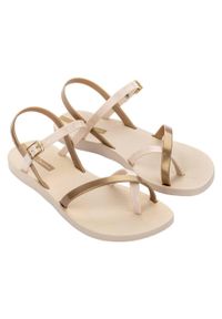 Buty do chodzenia damskie Ipanema 8284220352. Kolor: żółty. Materiał: materiał, syntetyk