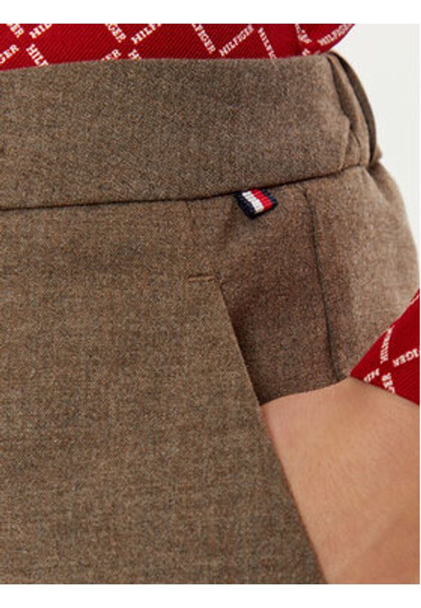 TOMMY HILFIGER - Tommy Hilfiger Chinosy WW0WW42951 Brązowy Straight Fit. Kolor: brązowy. Materiał: wiskoza, syntetyk